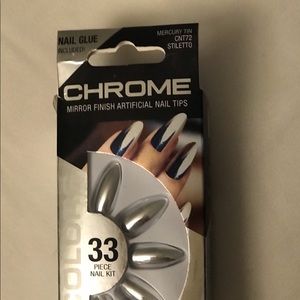 chrome LA Colors Mirror Finish Nails